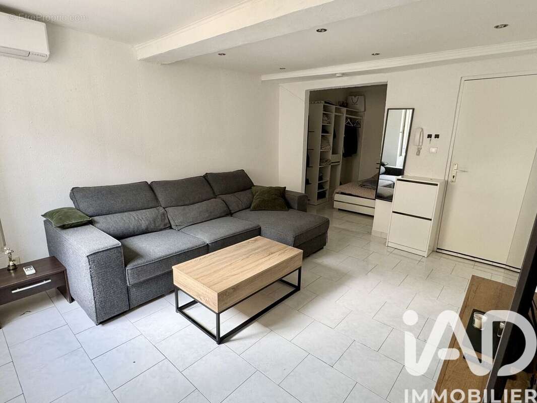 Photo 2 - Appartement à CUERS