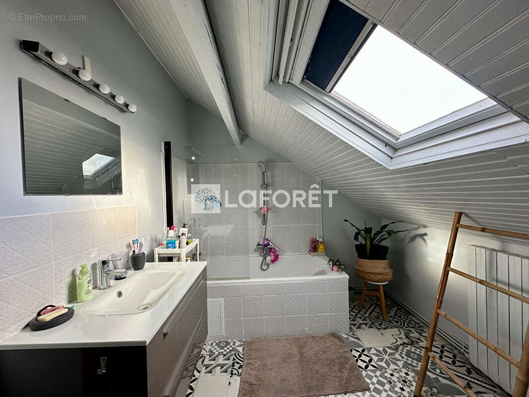 Maison à VIRY-CHATILLON