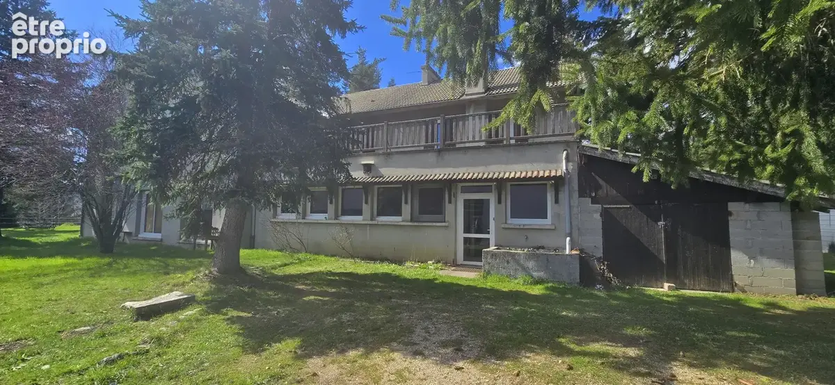 Gite de 576 m2 proche du centre ville - photo 3