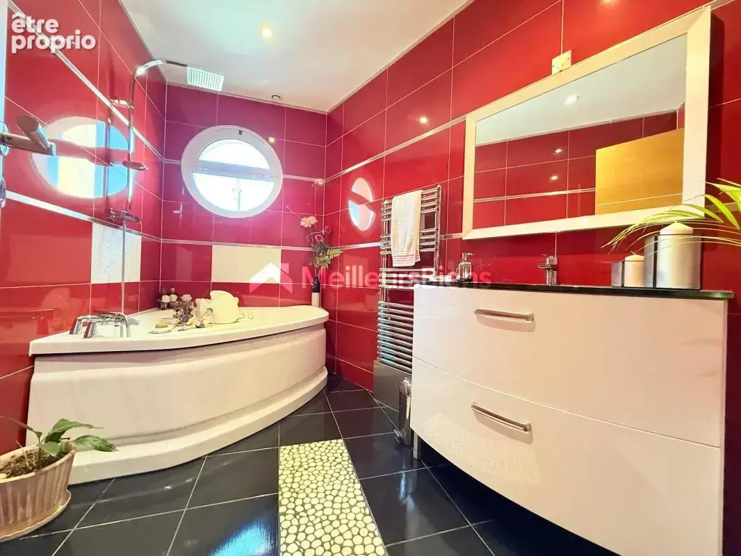 Maison 250 m² à Luzarches, 5 chambres et sous-sol aménagé - photo 13