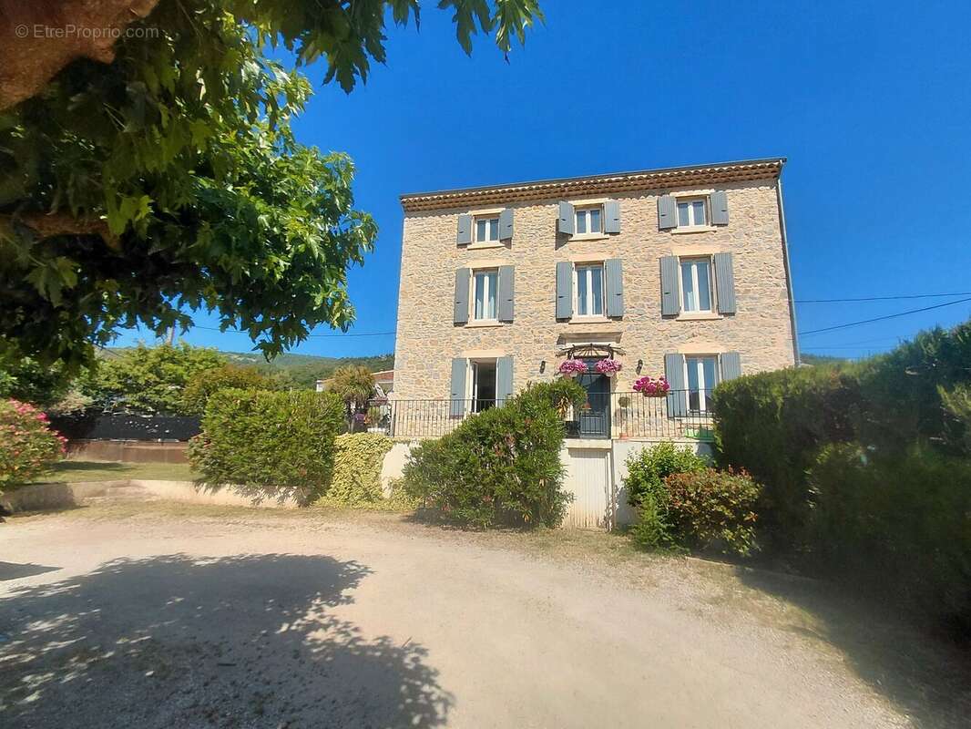 Maison à LA VOULTE-SUR-RHONE