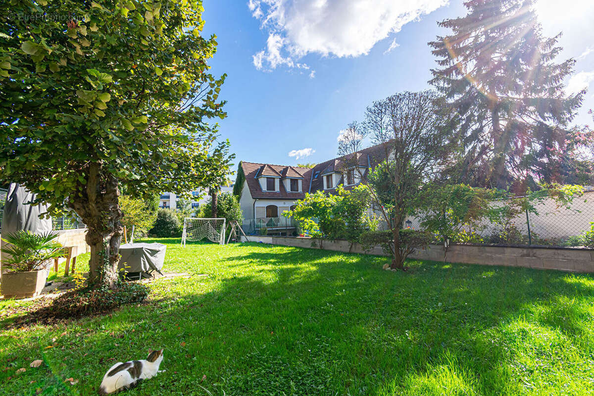Appartement à THIAIS