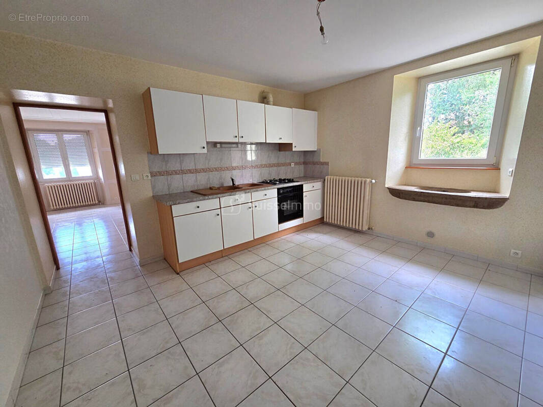 Appartement à TREVILLERS