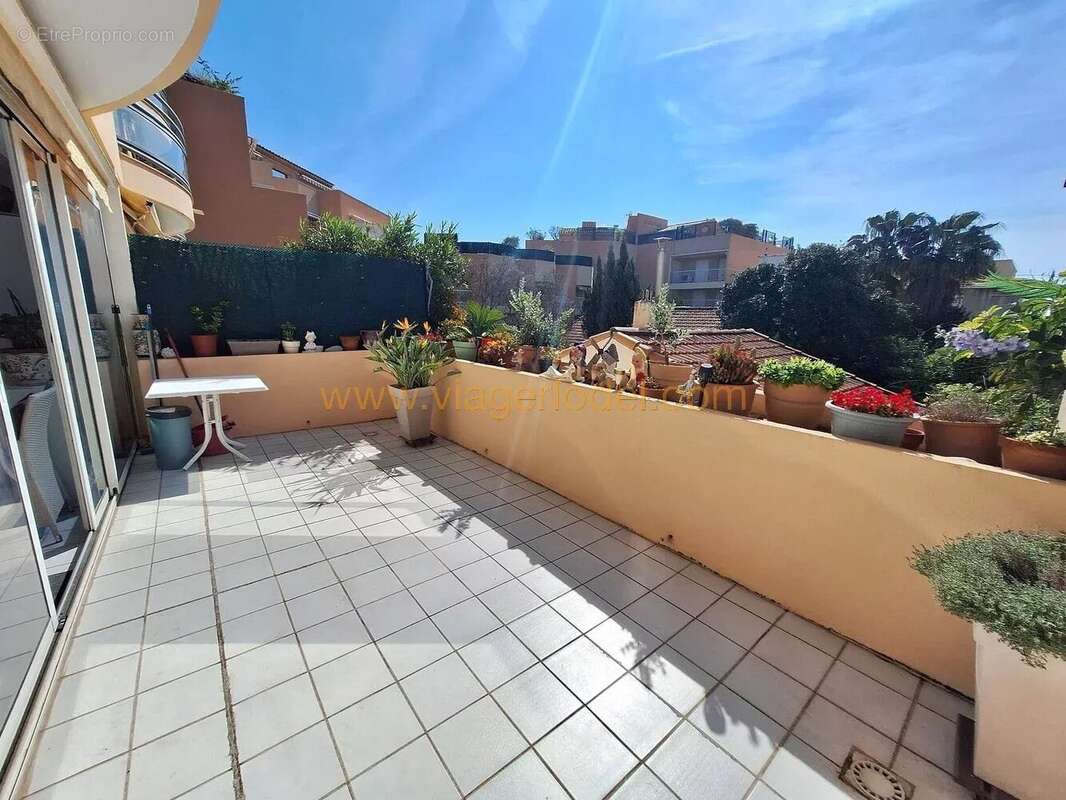 Appartement à FREJUS