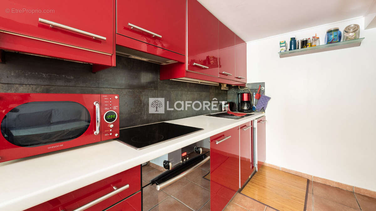 Appartement à PARIS-17E