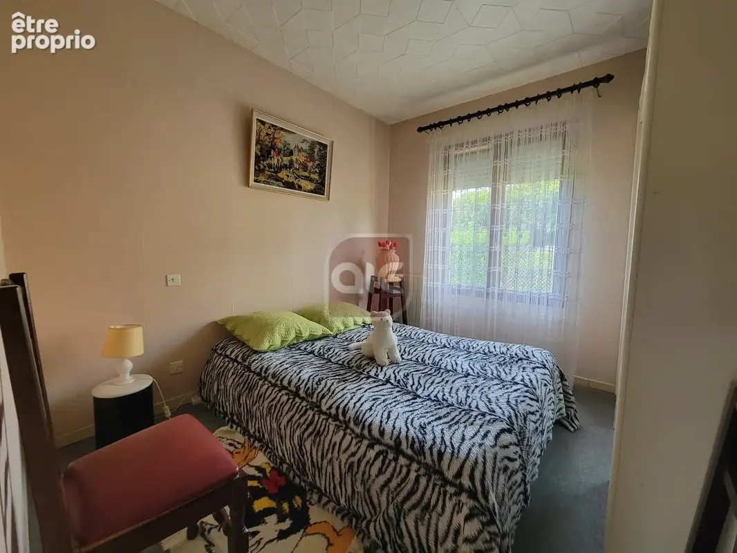 Maison de plain-pied avec annexes - photo 4