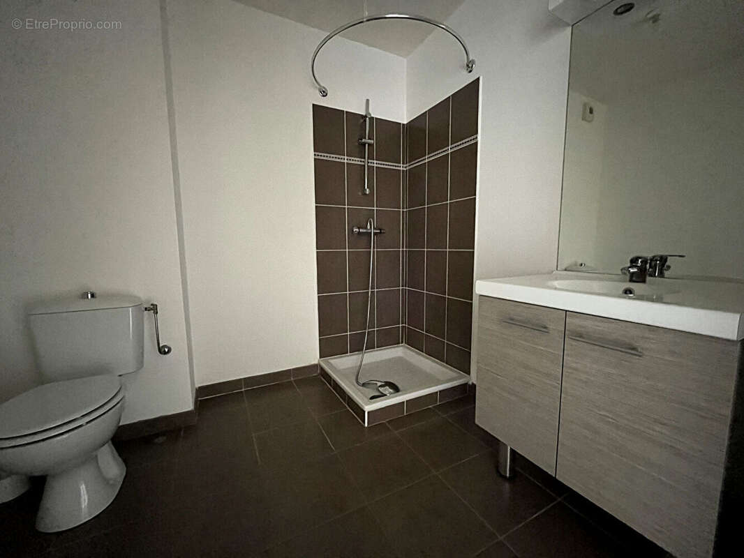 Appartement à LE LUC