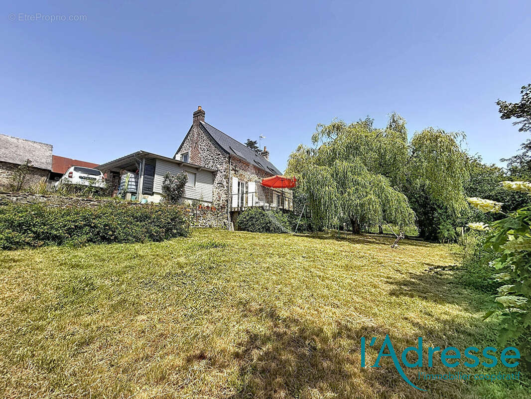 Maison en pierre 100 m², 3 chambres, 53300 SAINT LOUP DU GAST - photo 10