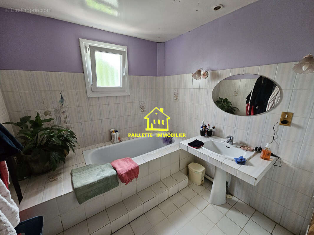 Maison à SAINT-SAUVEUR-D'EMALLEVILLE