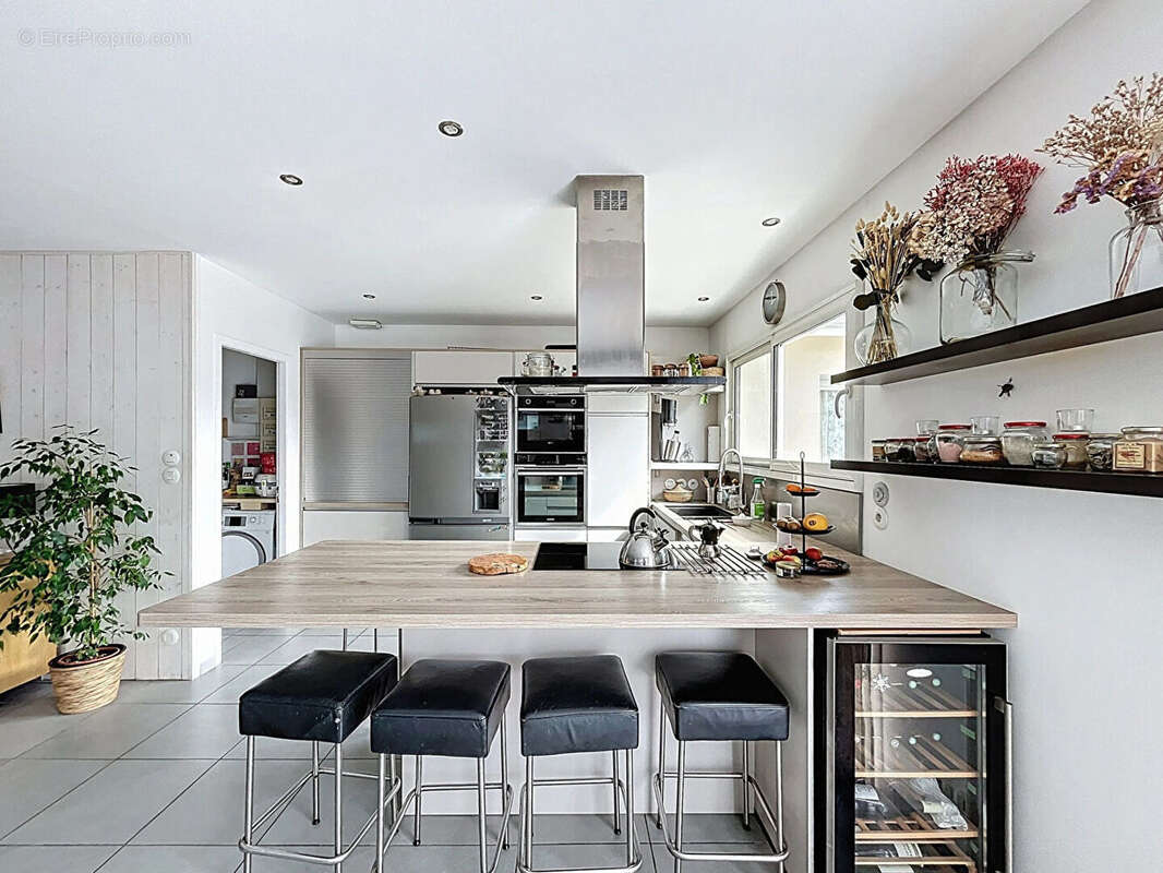 Maison à PAREMPUYRE