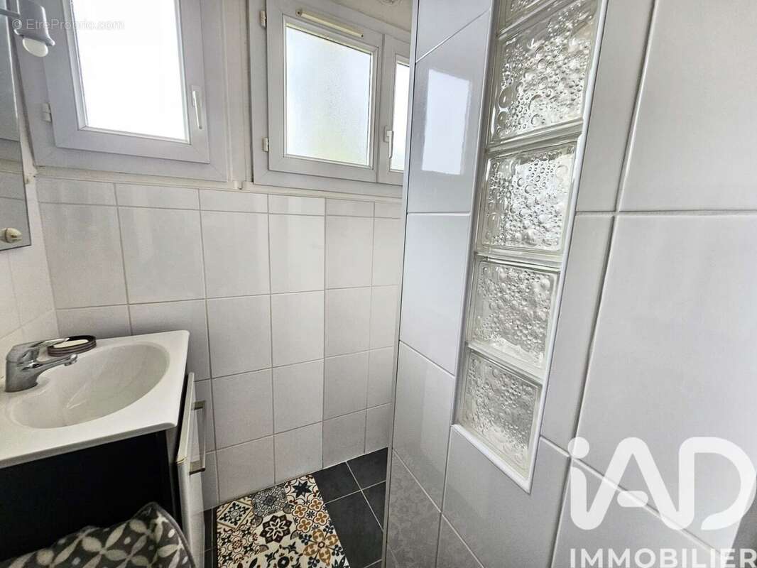 Photo 7 - Maison à LA RIVIERE-DE-CORPS