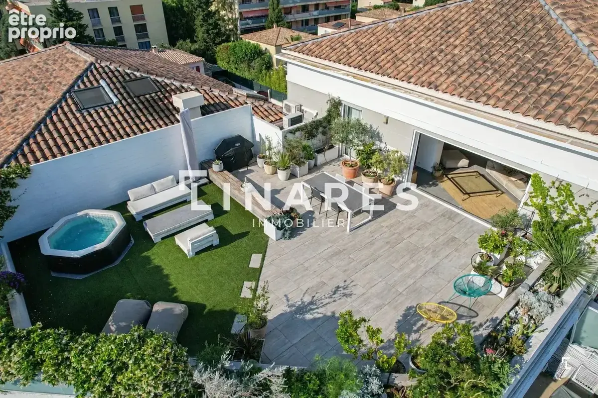 UNE VILLA SUR LE TOIT - Appartement duplex 145m2 - Terrasse ciel ouvert 100m2 - 13012 SAINT JULIEN - photo 17