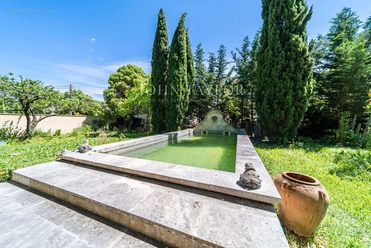 Maison Bourgeoise en plein coeur de village - photo 2
