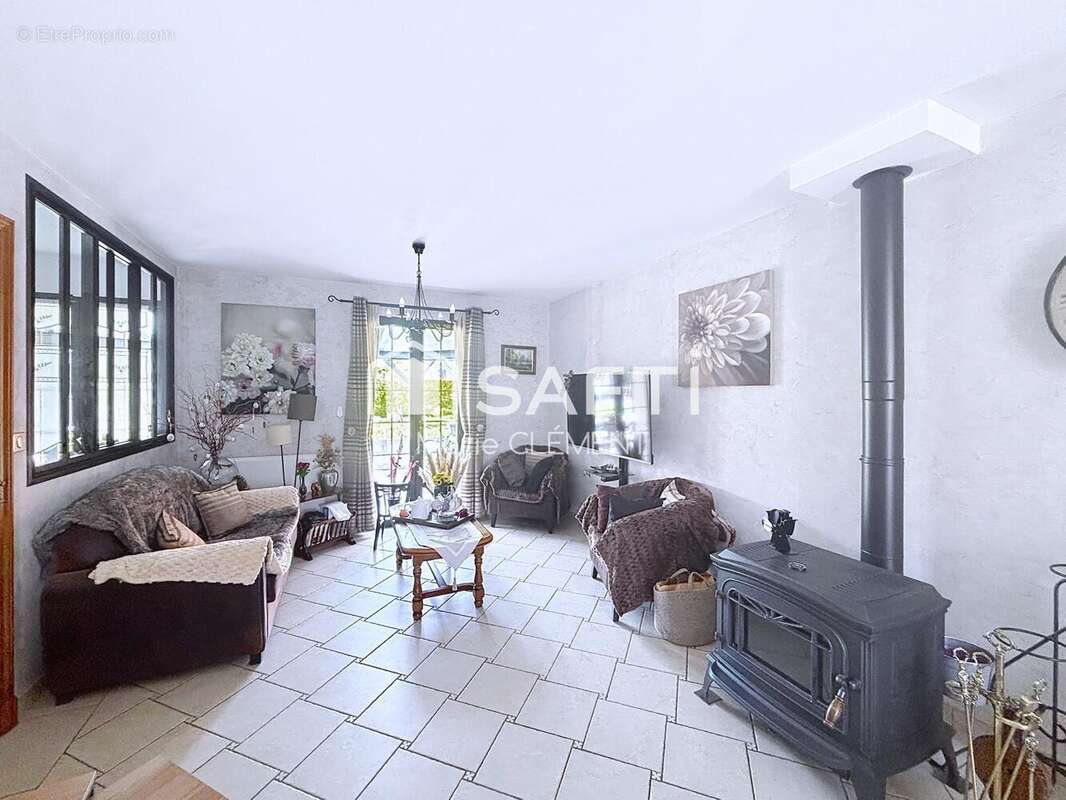 Maison 111 m² à Rampillon  - photo 2