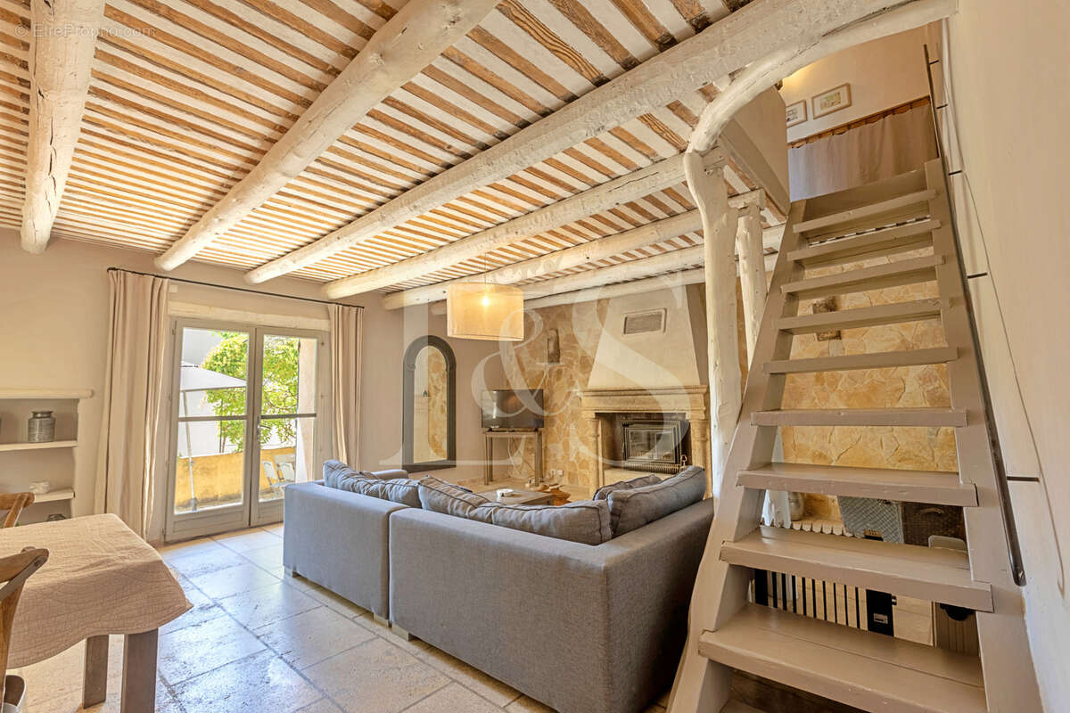 Maison à SARRIANS