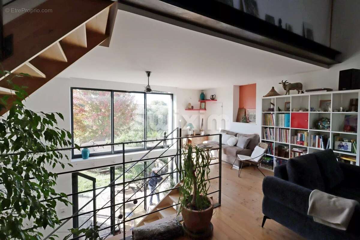 Maison à MONTELIMAR