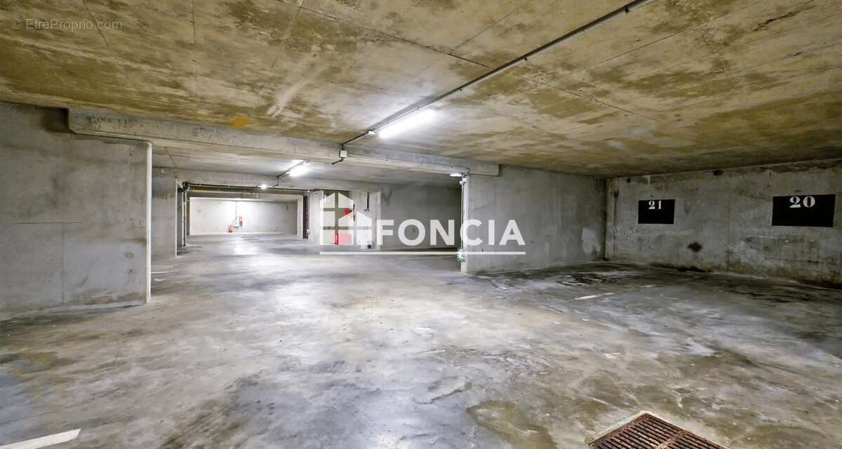 Appartement 2 pièces rénové en 2025 avec parking en sous-sol, au 2ᵉ étage avec ascenseur, dans une résidence sécurisée à 5 minut - photo 6