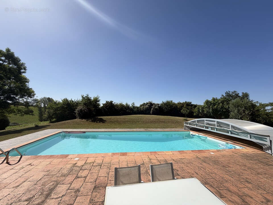 Propriété de 13 000 M2 avec maison de 200 M2 chai de 70 M2 et garage de 80 M2 - photo 6