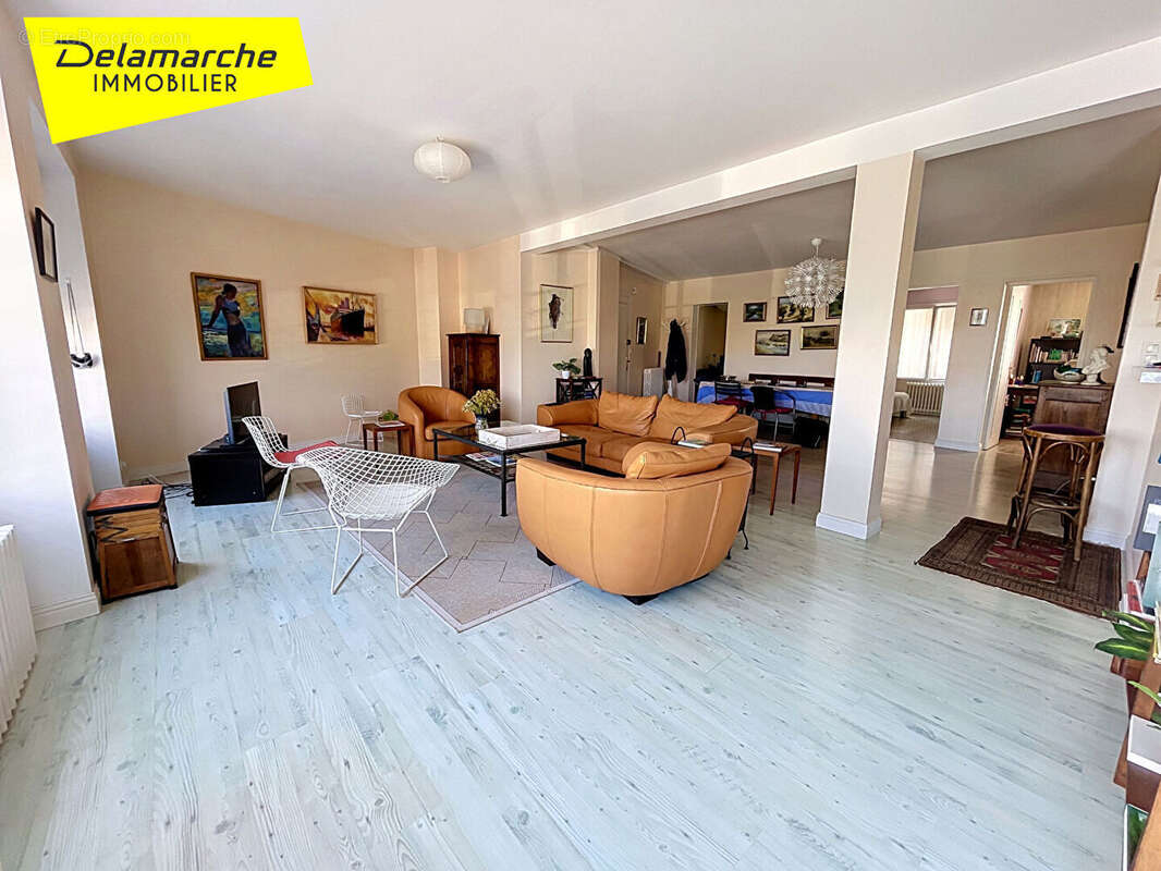 Appartement Granville VUE MER 1er étage 5 pièces 110 m2 - photo 8