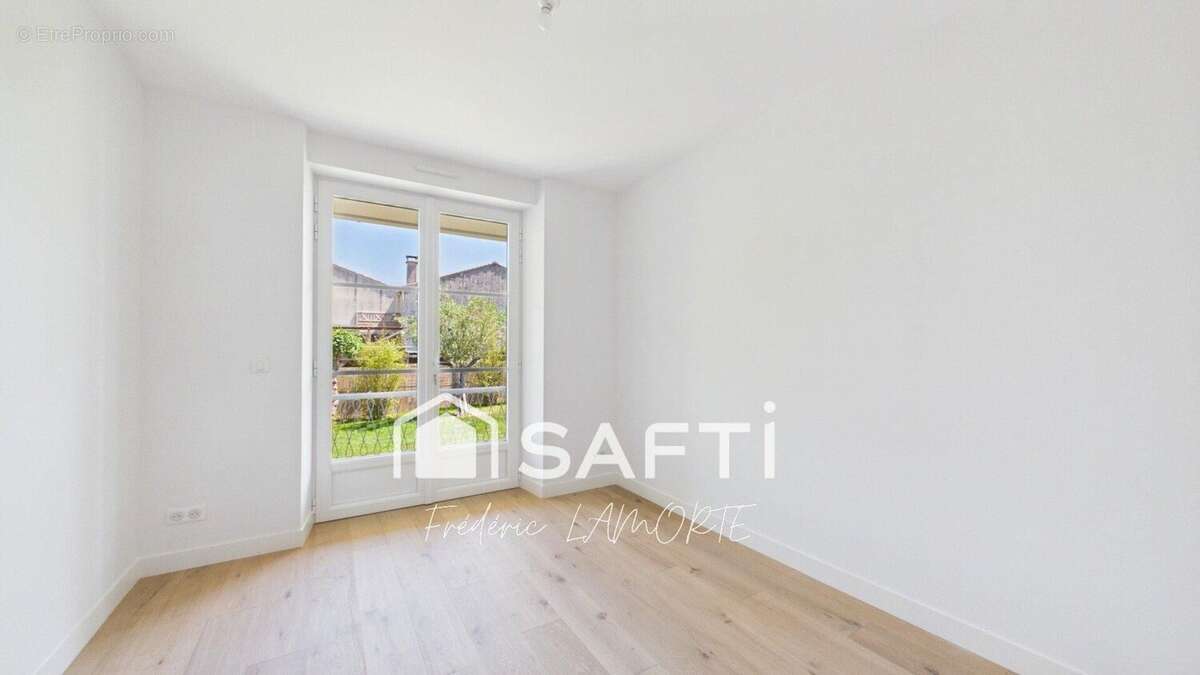 Maison 138 m² à Sainte-Soulle  - photo 8