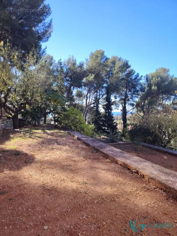 Maison à CARQUEIRANNE