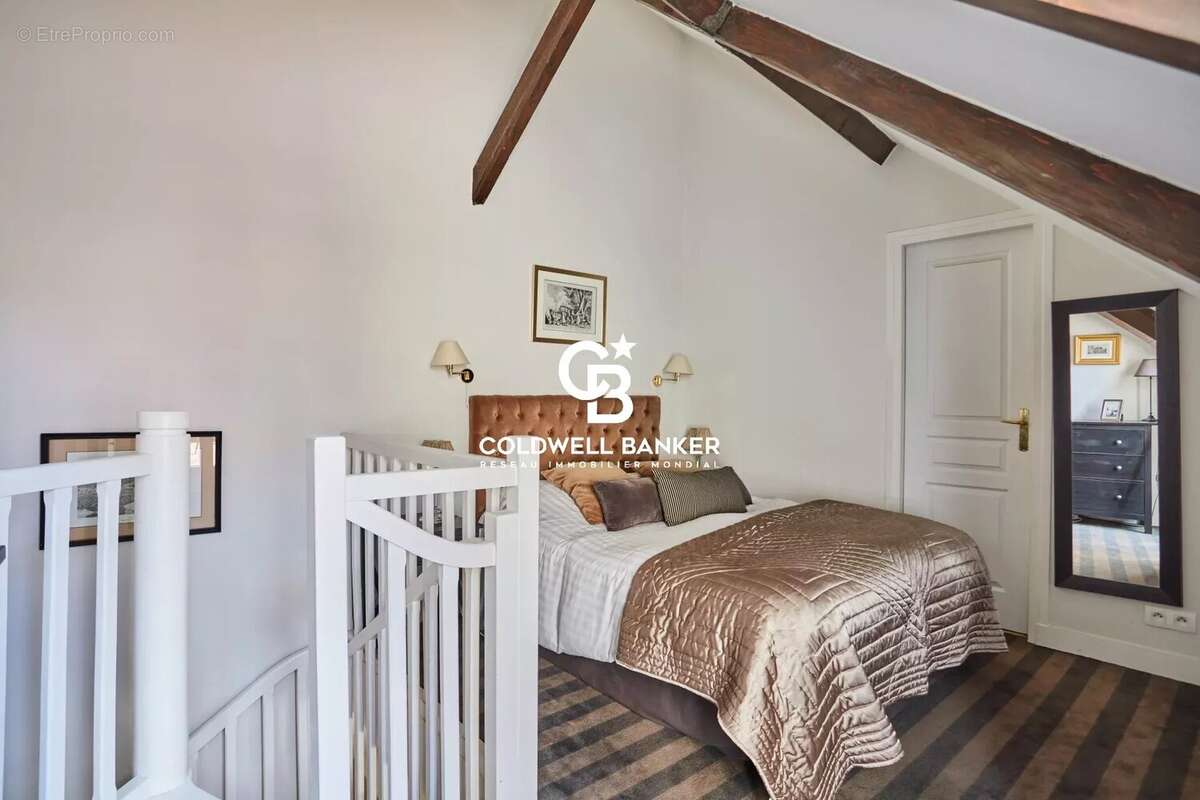 Appartement à PARIS-6E