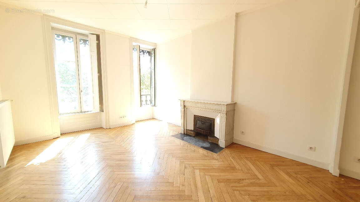 Appartement T3 traversant de 85,39 m2 avec vue exceptionnelle sur la Saône 69009 Lyon - photo 18