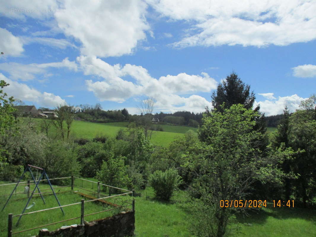 Maison à CHATEAU-CHINON(VILLE)