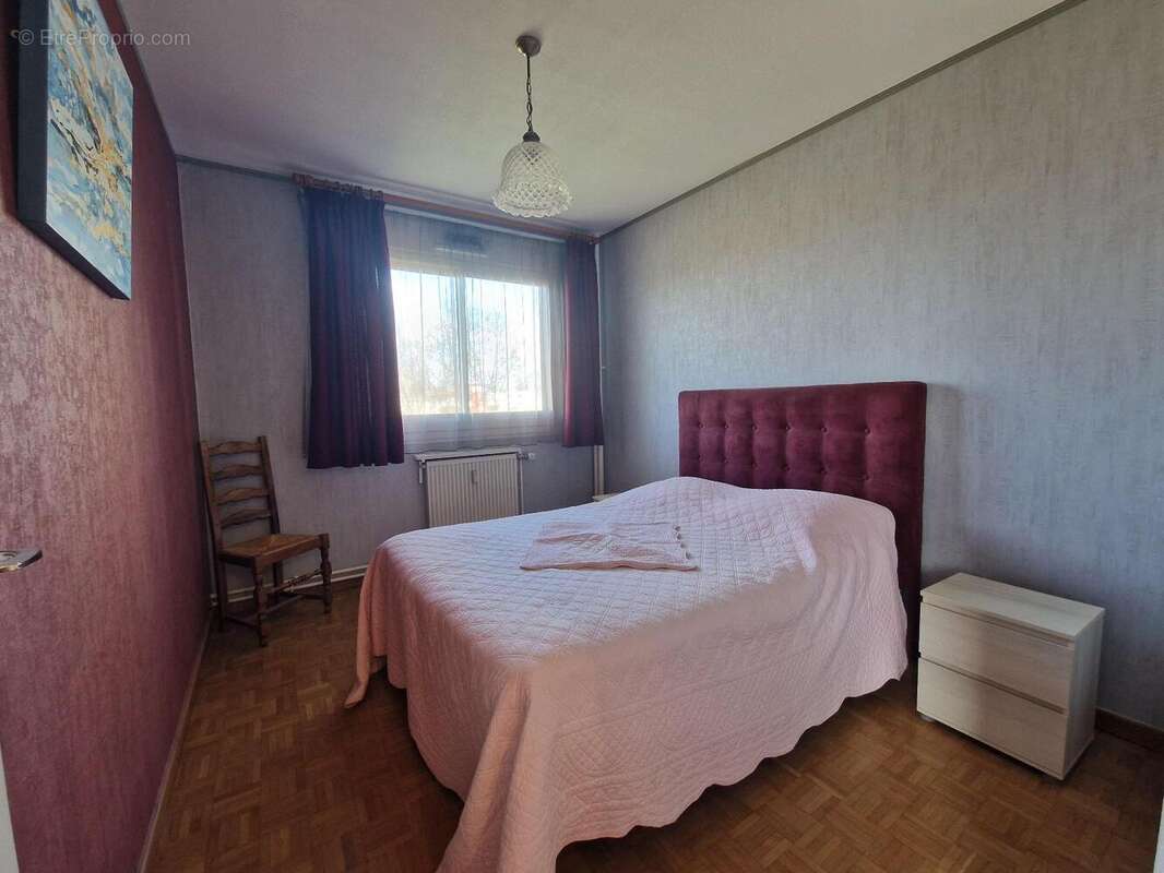   - Appartement à SAINT-PRIEST