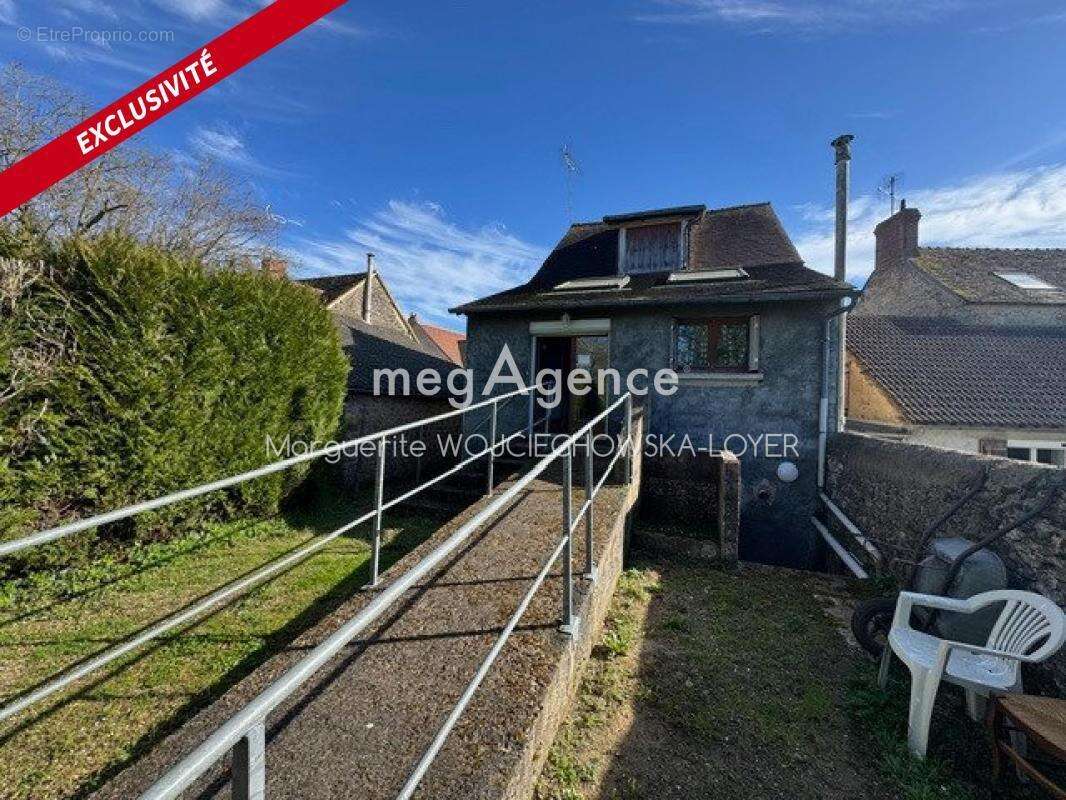 Maison à FRESNAY-SUR-SARTHE