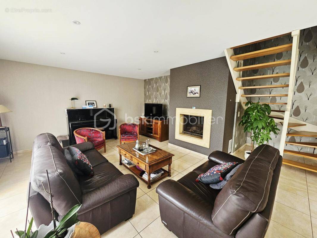 Maison à CHARTRES-DE-BRETAGNE