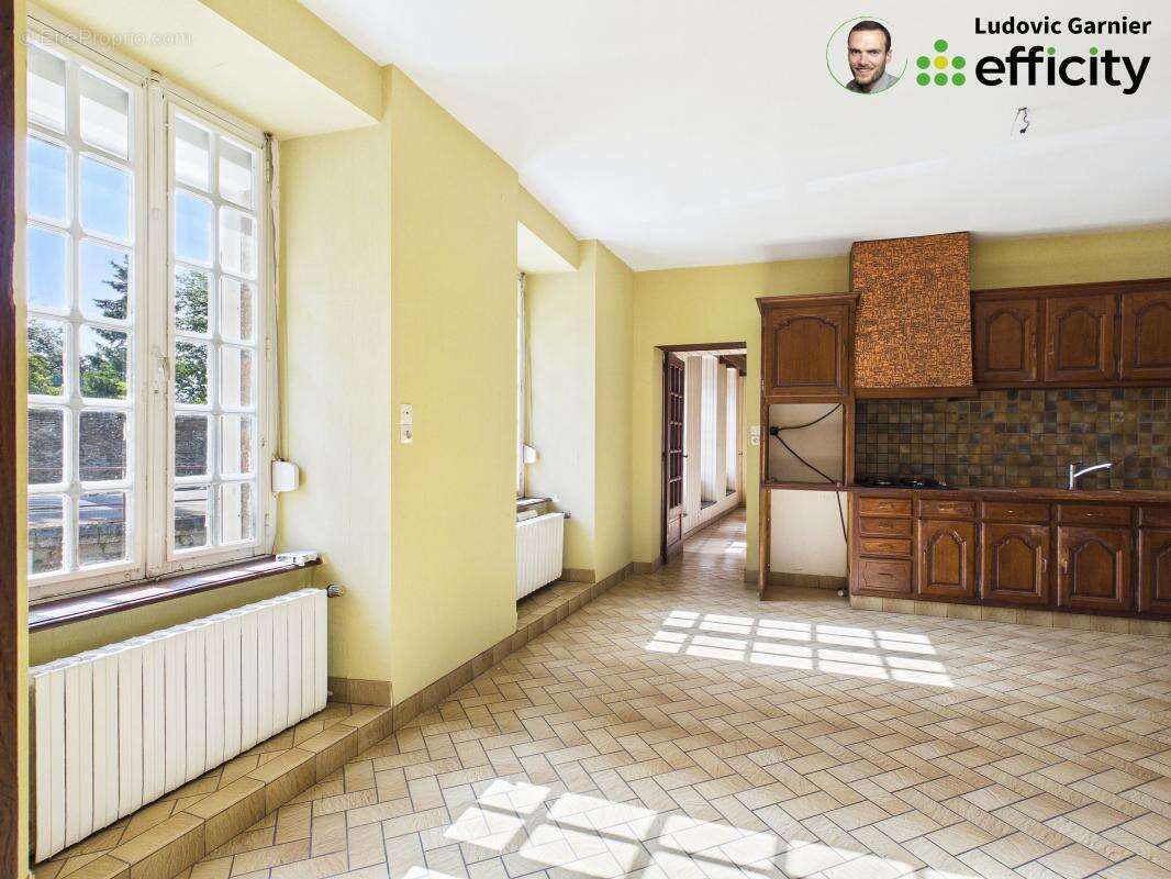 Maison 103 m² à Saint-Hilaire-Du-Harcouet  - photo 7