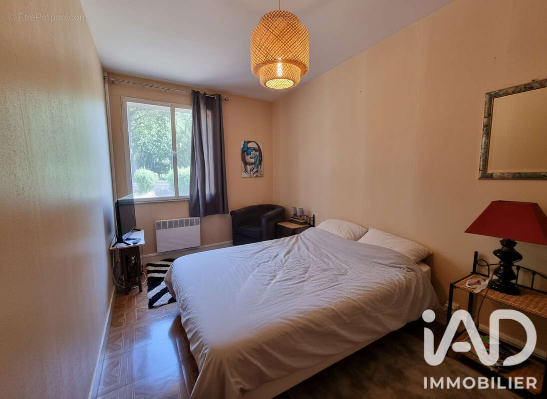 Maison 95 m² à Saint-Pierre-D'exideuil  - photo 8