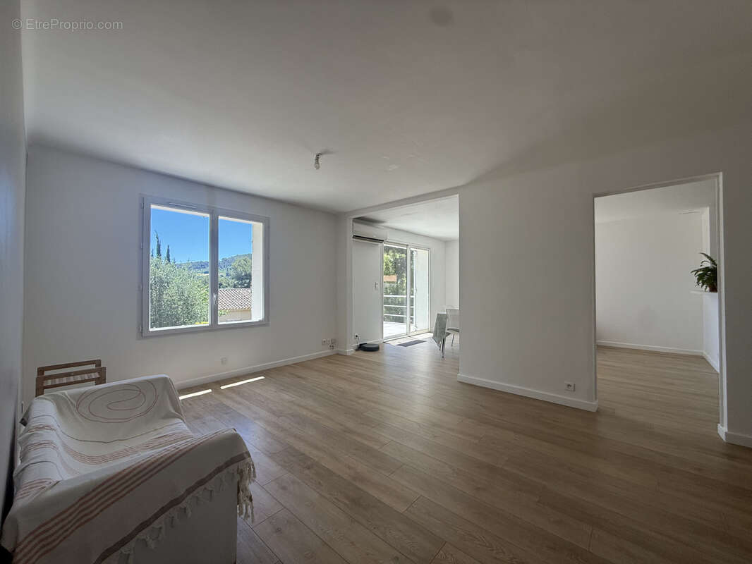 Maison à LA CADIERE-D'AZUR