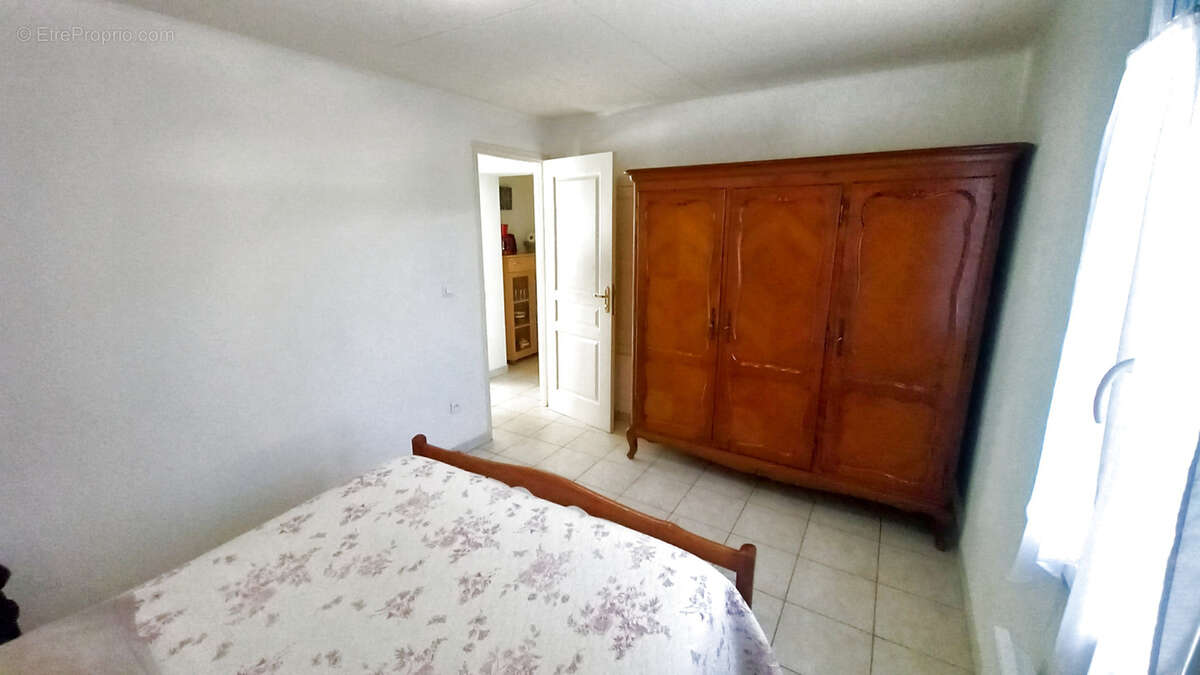 Appartement à LAMALOU-LES-BAINS