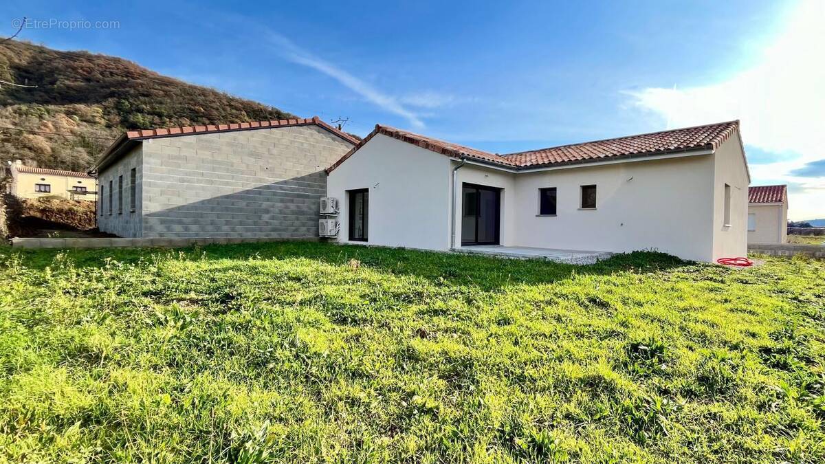 Maison à SERVES-SUR-RHONE