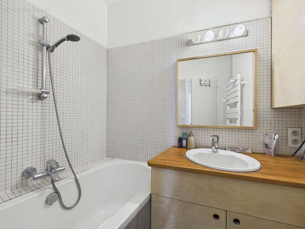 Appartement à PARIS-9E