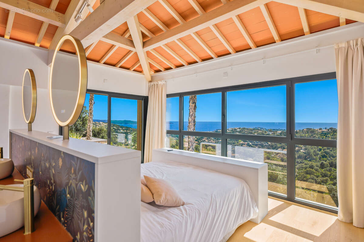 Maison à CAVALAIRE-SUR-MER