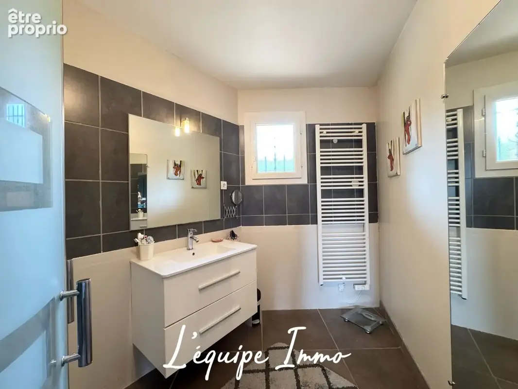 Maison 7 pièces avec grand jardin arboré - photo 11