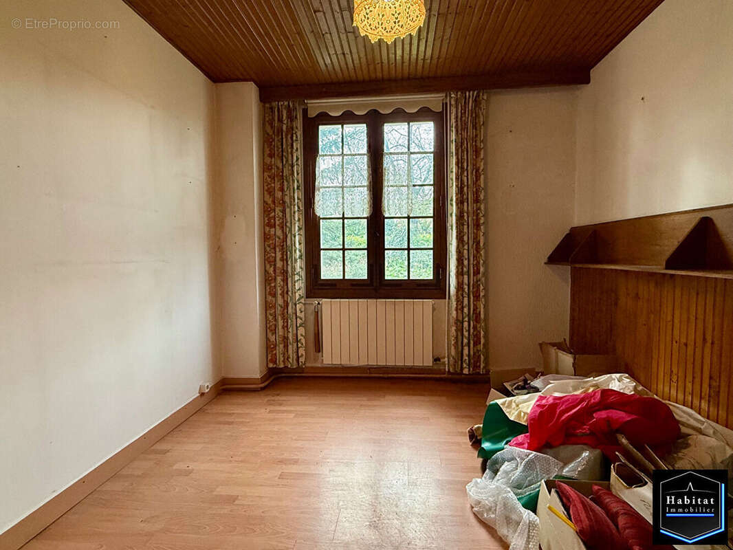 Maison à OISSERY