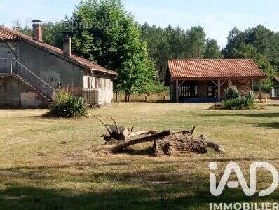 Photo 7 - Maison à ESCOURCE