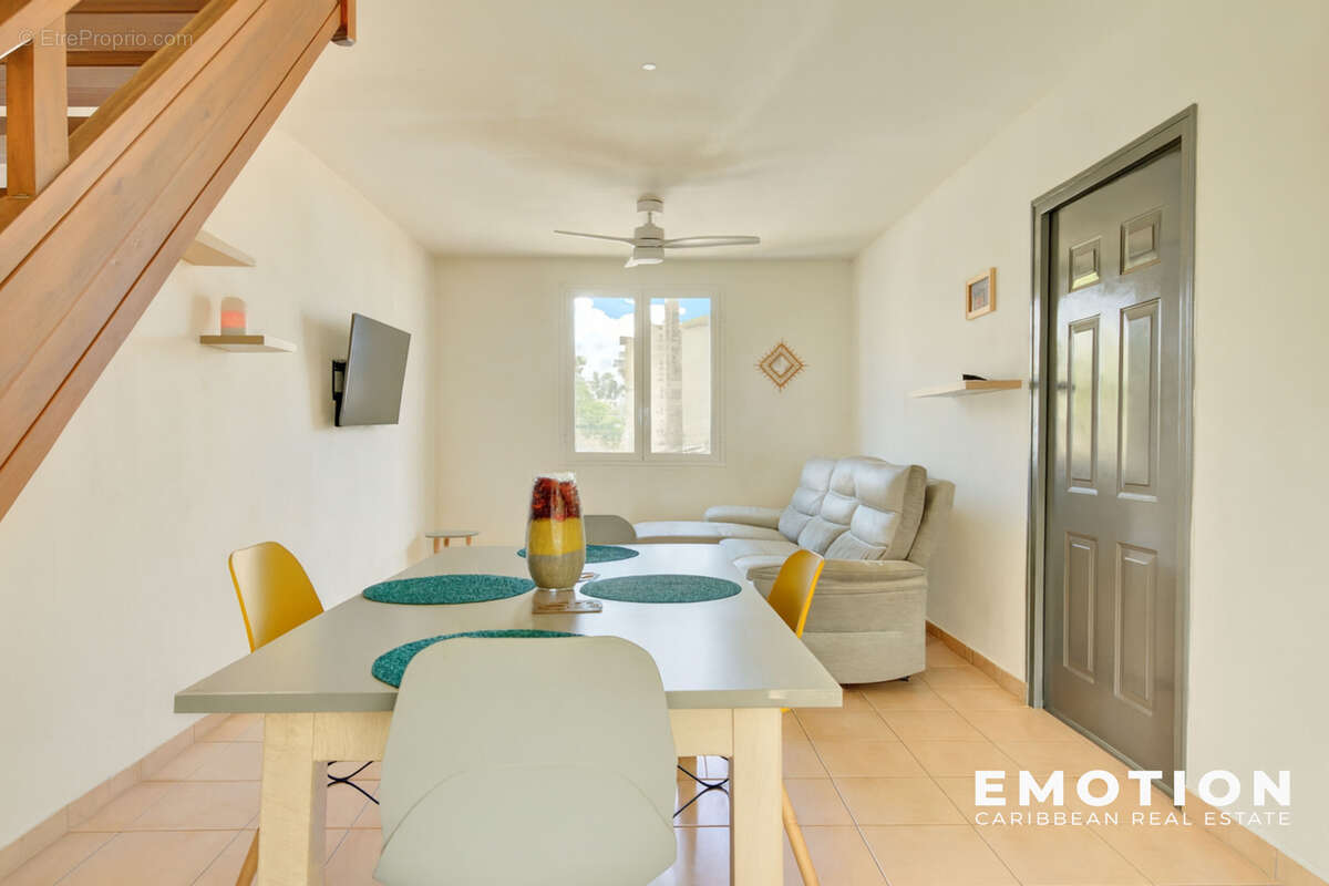 Appartement à BAIE-MAHAULT