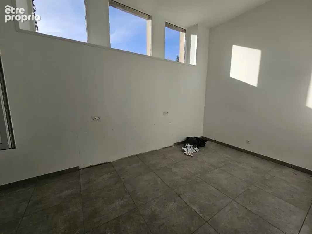 Appartement 700 m² à vendre à Gueret (23000) - photo 3