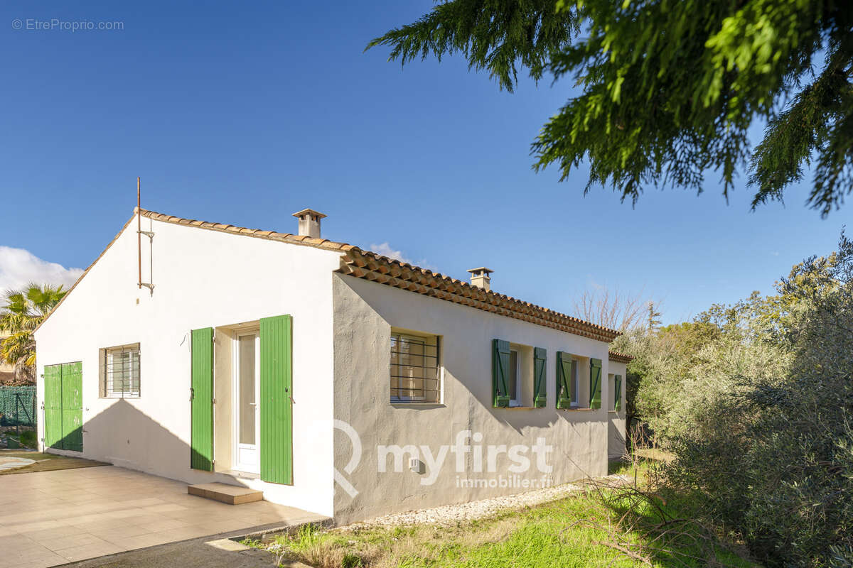 Maison à LORGUES