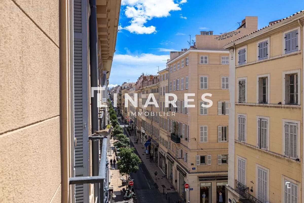 Appartement à MARSEILLE-1E