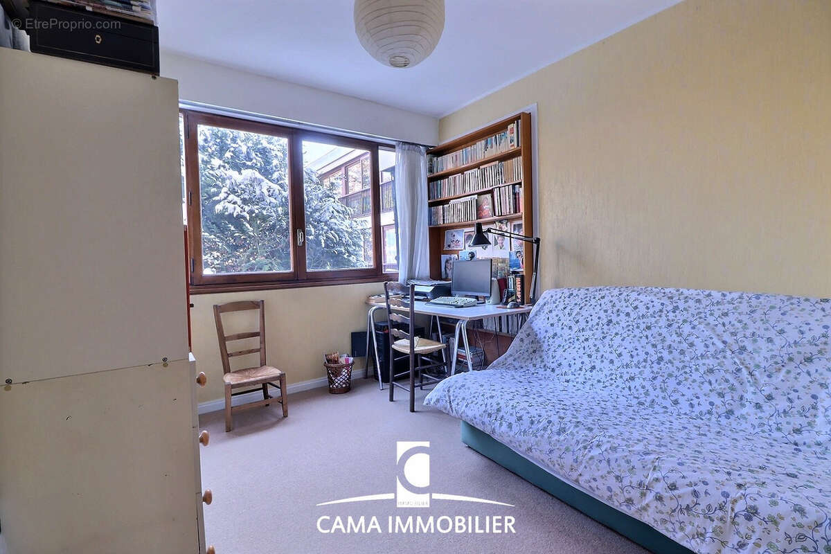 Appartement à FONTENAY-LE-FLEURY