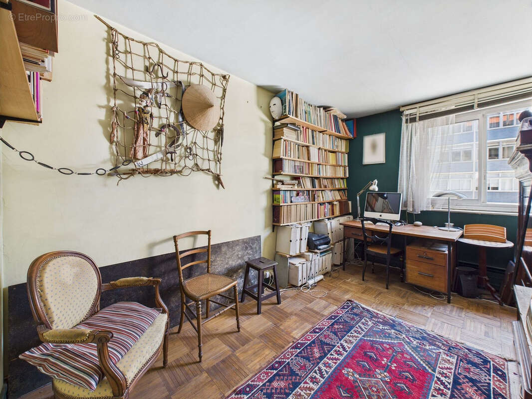 Appartement à PARIS-14E