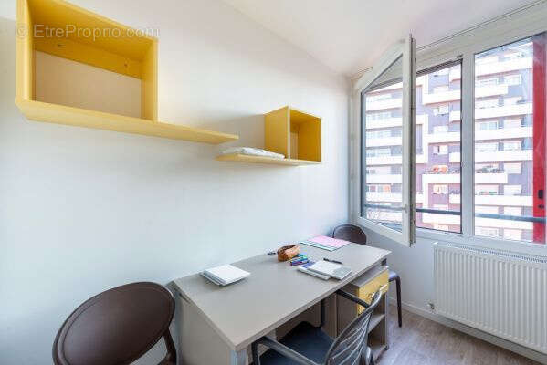 Appartement à PARIS-19E