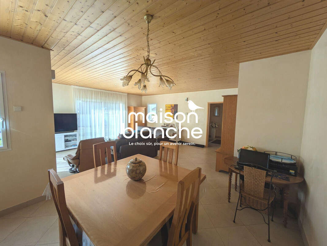 Maison à TALMONT-SAINT-HILAIRE