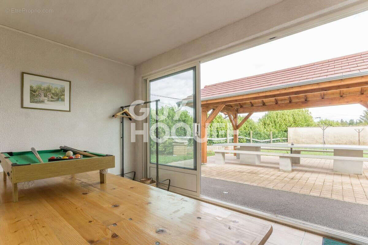 Maison à AUXONNE